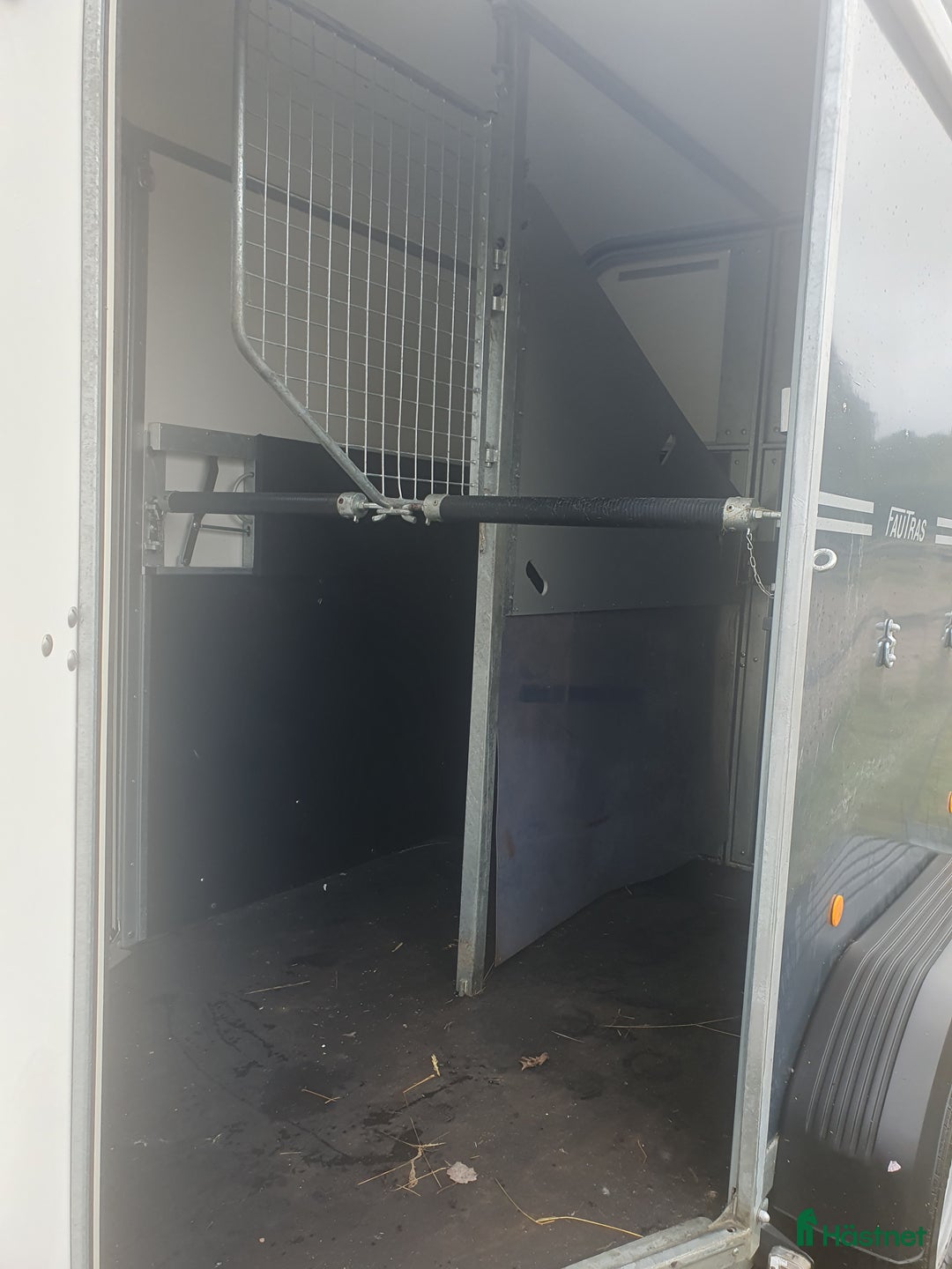 Hästtransporter  fordon & transport till salu: Fautras Provan i Köping - Annons 2