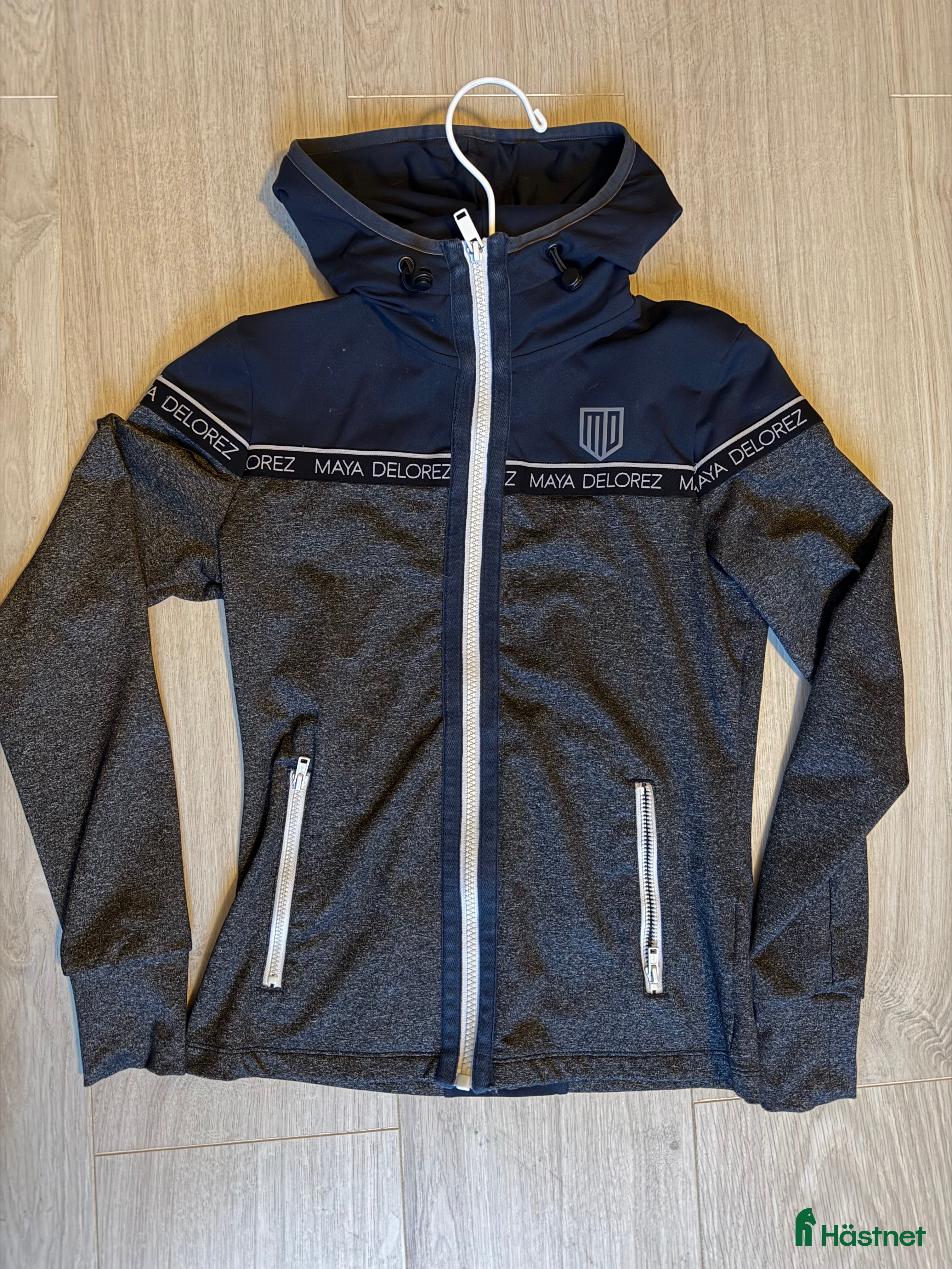 Övrigt Ridkläder ryttarutrustning till salu: Maya delorez tröja - Annons 9