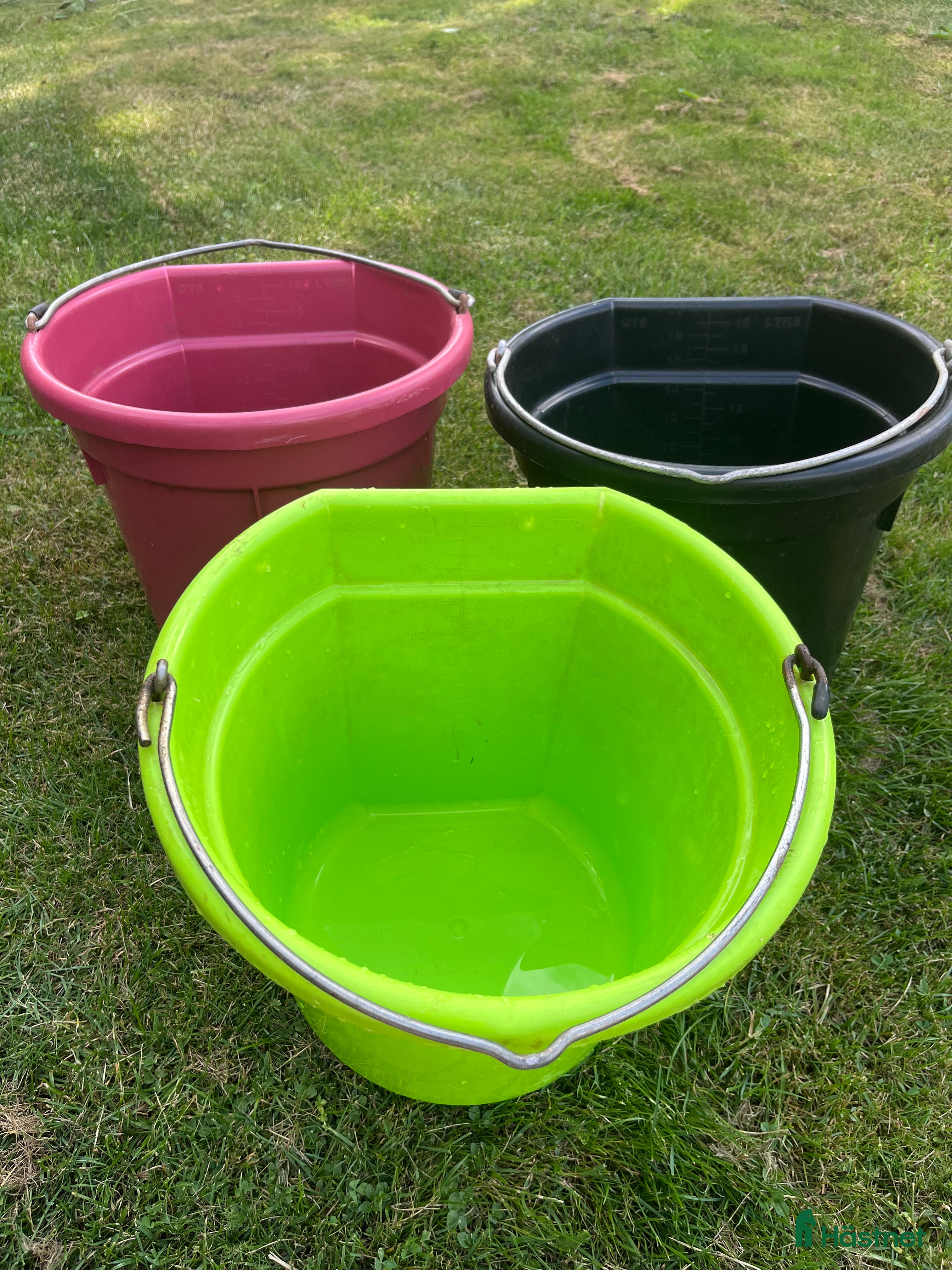 Övrig Hästutrustning hästutrustning till salu: Hink med plan sida i Mariestad - Annons 20