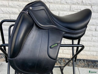 Sadlar hästutrustning till salu: Dressyrsadel Amerigo i Åhus - Annons 13