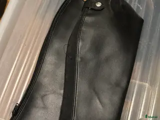 Övrig Ryttarutrustning ryttarutrustning till salu: Shortchaps svart storlek S CRW i Borlänge - Annons 9