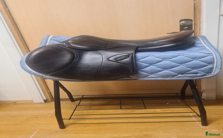 Sadlar hästutrustning till salu i Hamneda - Annons 8