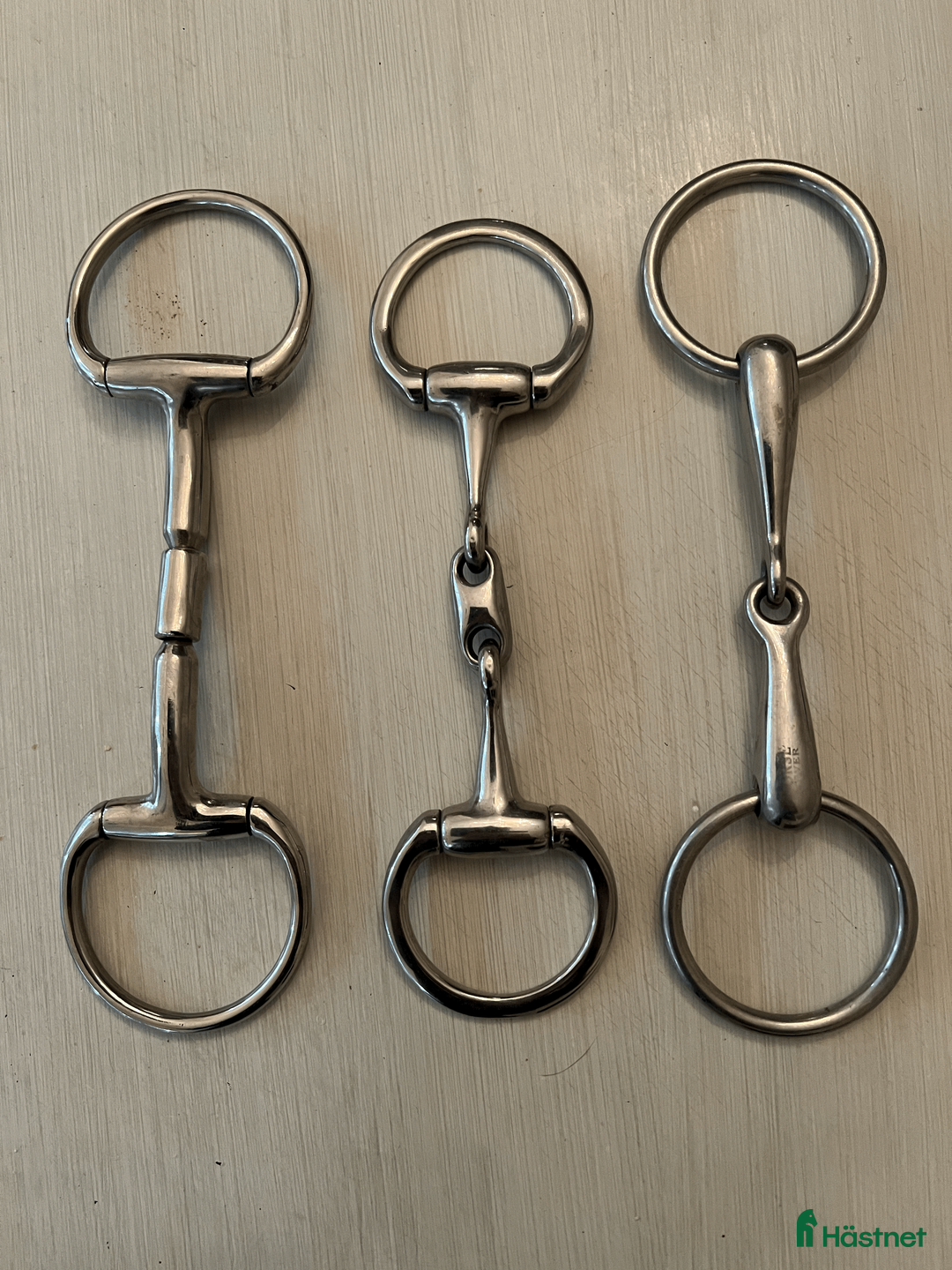 Bett hästutrustning till salu: Tre bett i Nacka - Annons 1