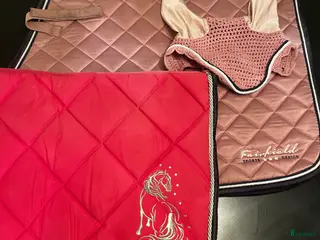 Schabrak & Vojlockar hästutrustning till salu: Schabrak och huva - Annons 4