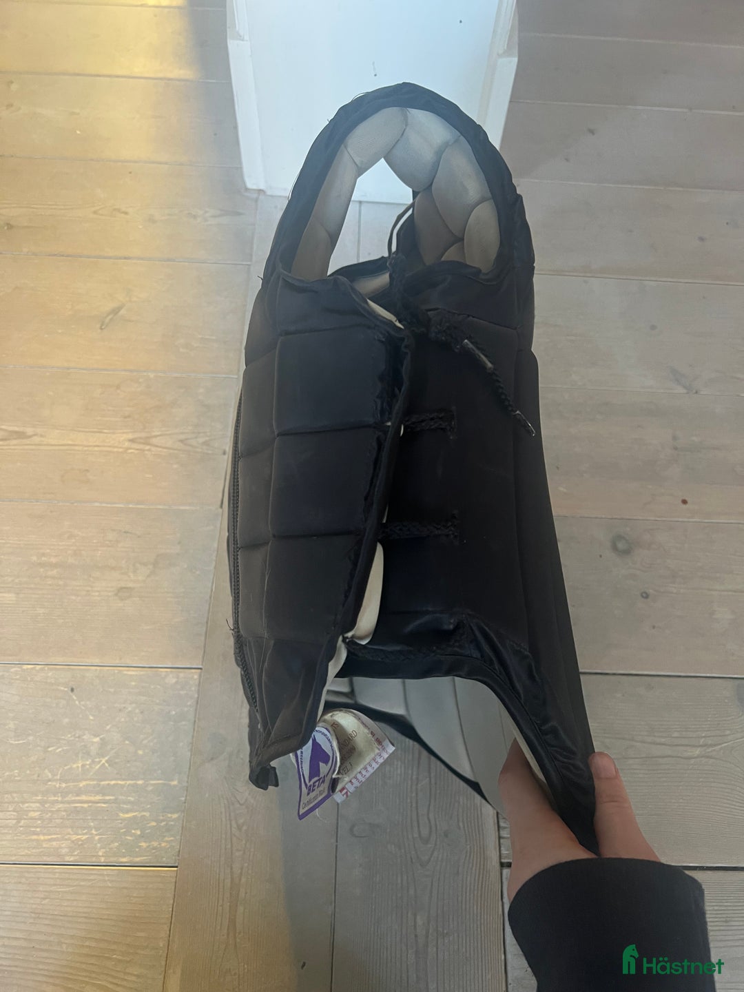 Säkerhetsvästar ryttarutrustning till salu: Racesafe väst Child’s Medium i Viken - Annons 3