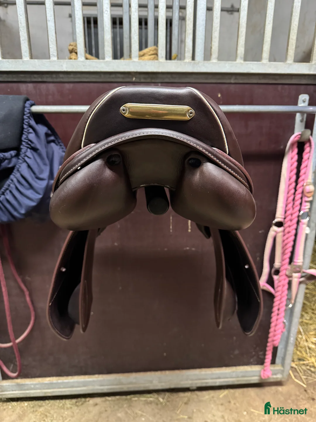 Sadlar hästutrustning till salu: Prestige Versaille New 17”/33 i Kolsva - Annons 2