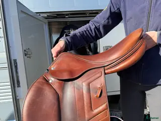 Sadlar hästutrustning Renaissance sadlar i mkt fint skick! - Annons 5