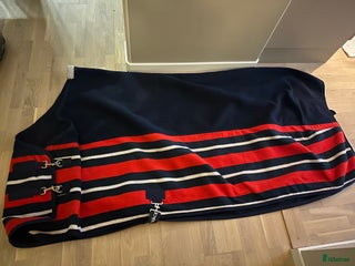 Täcken hästutrustning till salu: John Whitaker fleece täcke i Stockholm - Annons 11