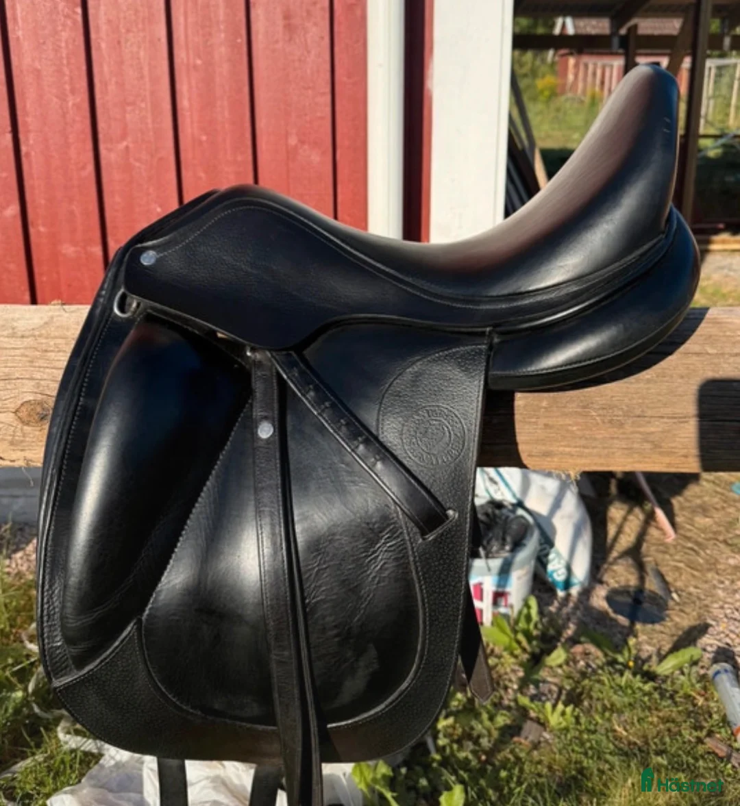 Sadlar hästutrustning till salu: Antares signature  - Annons 1