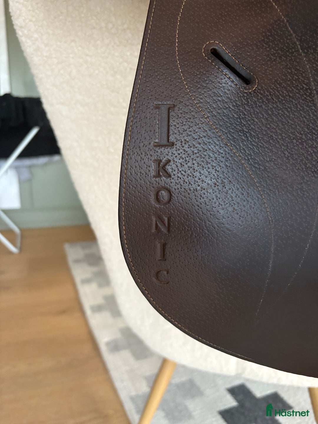 Sadlar hästutrustning till salu: Ikonic hoppsadel i Grödinge - Annons 3