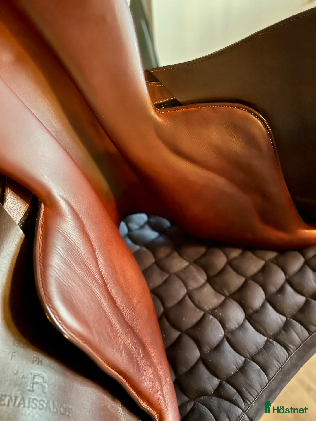 Sadlar hästutrustning till salu: Renaissance F monoflap, 18/34/LC i Bødalen - Annons 4