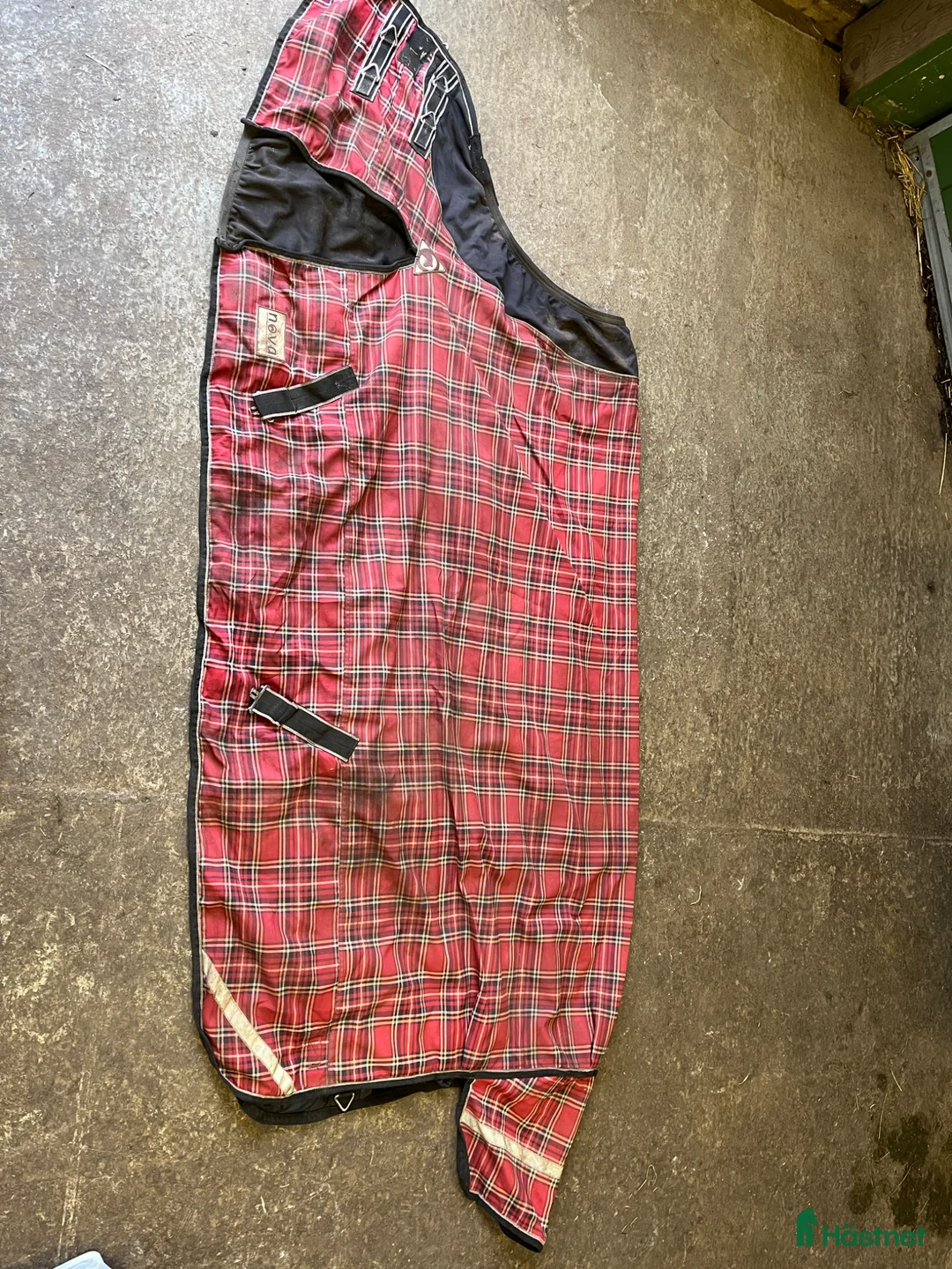 Täcken hästutrustning till salu: 4 st Novatäcken - Paketpris i Örkelljunga - Annons 2