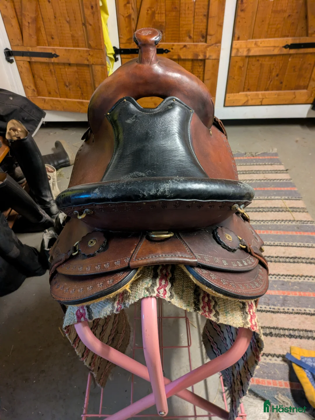 Sadlar hästutrustning till salu: Westernsadel 15 tum i Dvärsätt - Annons 2