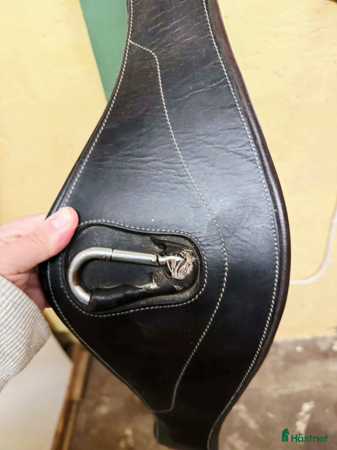 Sadeltillbehör hästutrustning till salu: Brun anatomisk lädergjord 140 cm - Annons 4