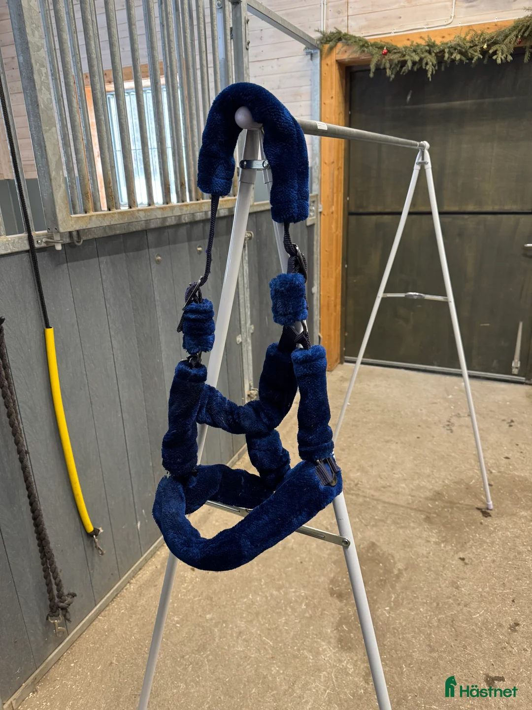 Övrig Hästutrustning hästutrustning till salu: Fluff grimma - Annons 1