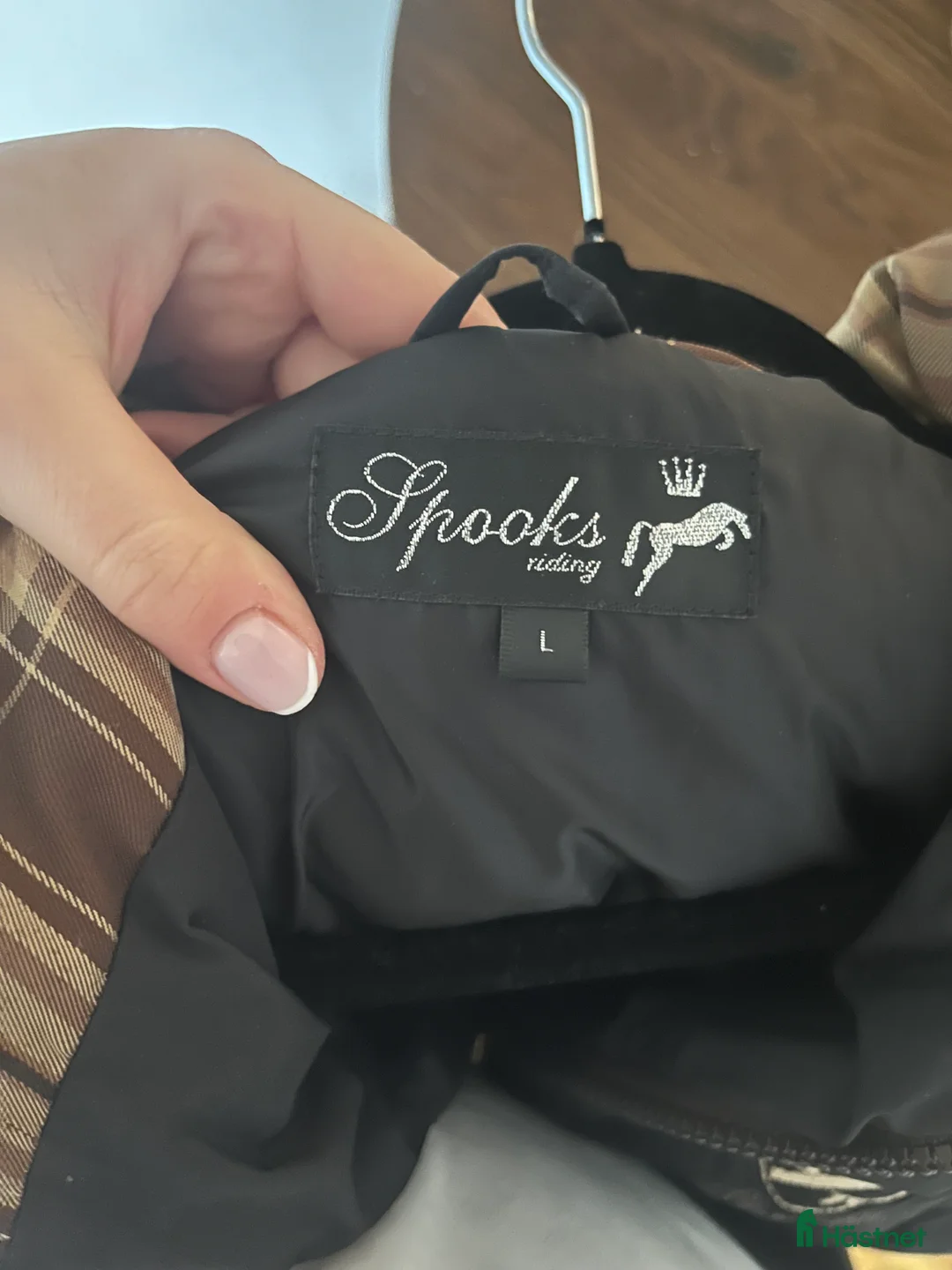 Övrigt Ridkläder ryttarutrustning till salu: Spooks väst  i Lidingö - Annons 3