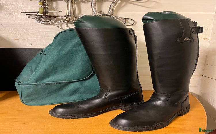 Ridstövlar ryttarutrustning till salu i Almunge - Annons 7
