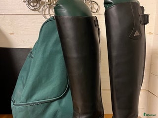 Ridstövlar ryttarutrustning till salu: Ridstövlar 42 Inkl frakt i Almunge - Annons 2