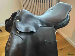Sadlar hästutrustning Albion Legend hoppsadel M / 17" i Värmdö - Annons 4