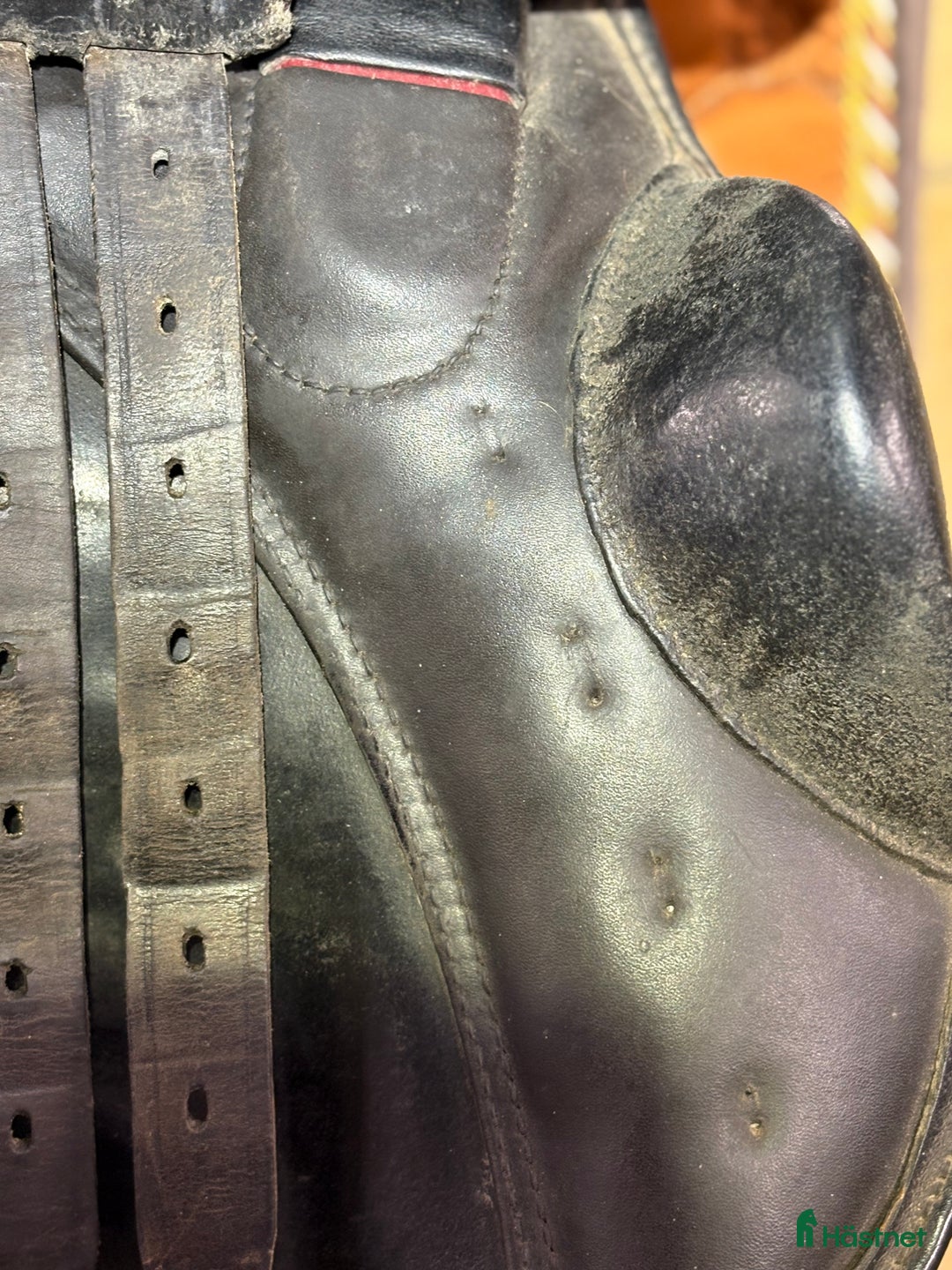 Sadlar hästutrustning till salu: Äldre Stübben sadel  i Vittsjö - Annons 6