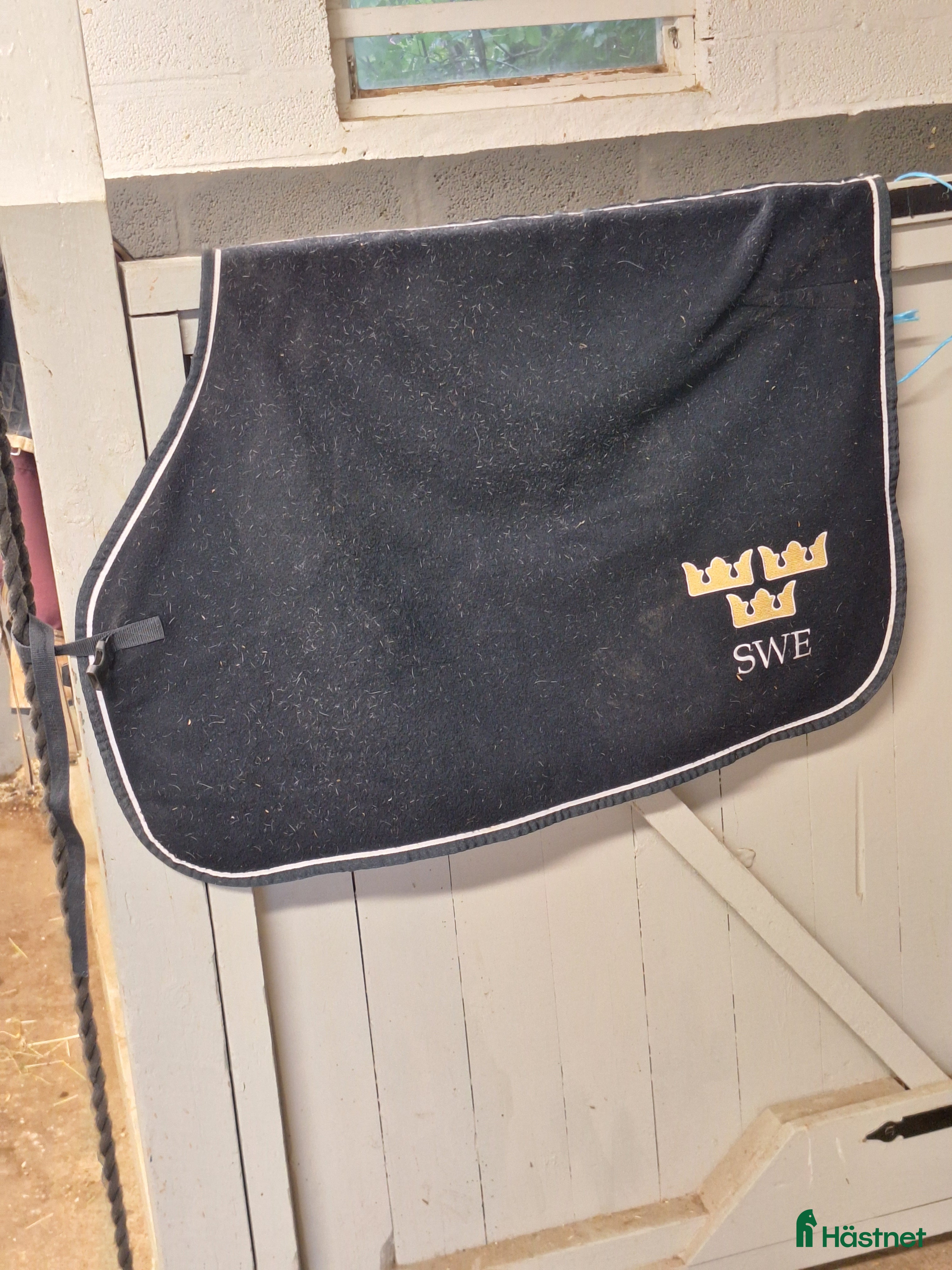 Täcken hästutrustning till salu: Fint fleeceländtäcke i Sturkö - Annons 2