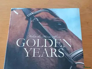 Hästinspirerad heminredning övrig utrustning till salu: Falsterbo Horse Show golden years bok - Annons 5