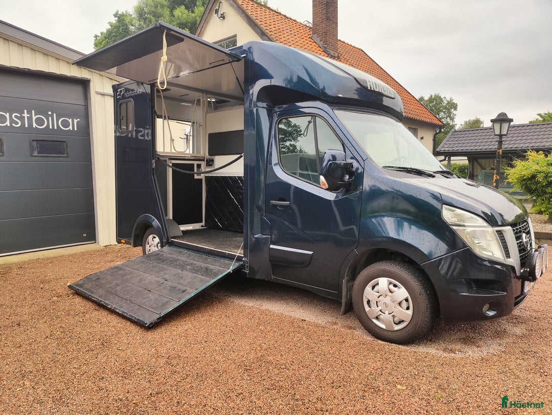 Hästlastbilar  fordon & transport till salu: Nissan Nv400, EP horsetruck °RESERVERAD° i Allerum - Bild 2