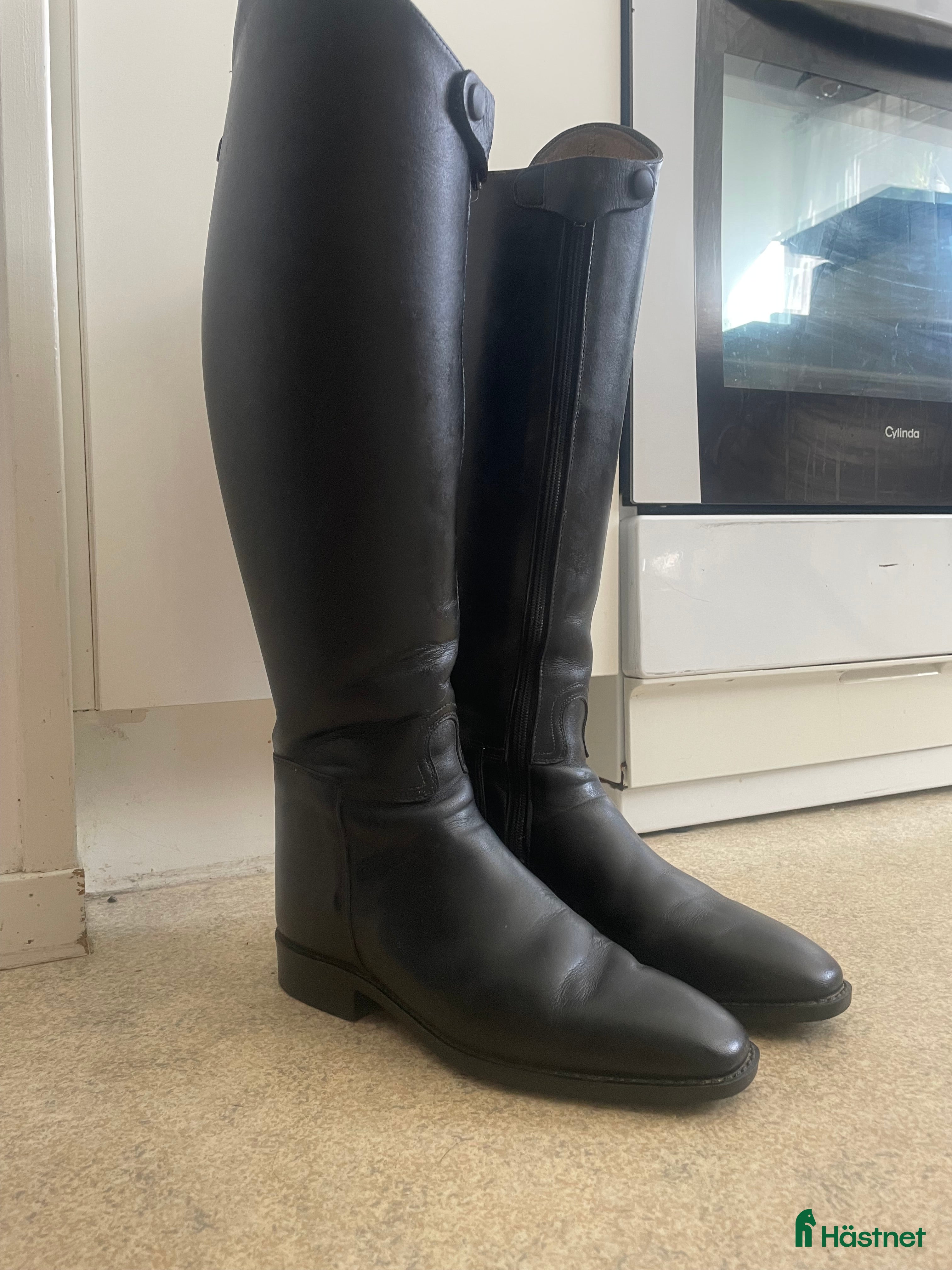Ridstövlar ryttarutrustning till salu: Cavallo dressyrstövlar i Brastad - Annons 1