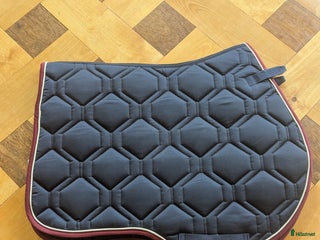 Schabrak & Vojlockar hästutrustning till salu: Oanvänt schabrak i Ås - Annons 2