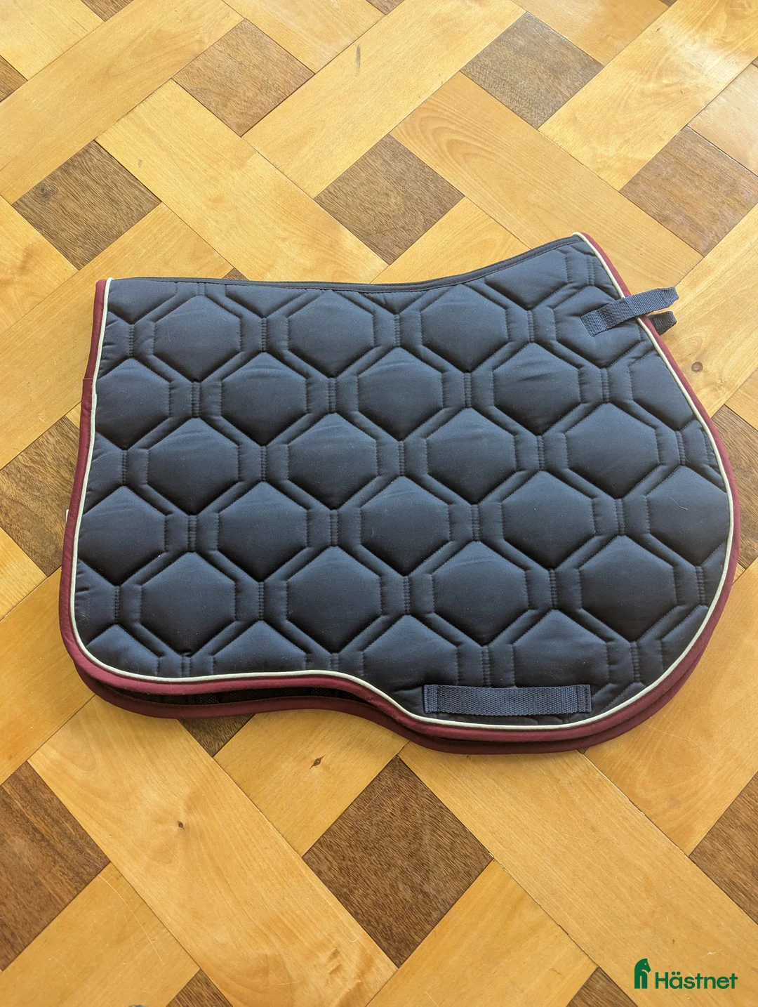 Schabrak & Vojlockar hästutrustning till salu: Oanvänt schabrak i Ås - Annons 1