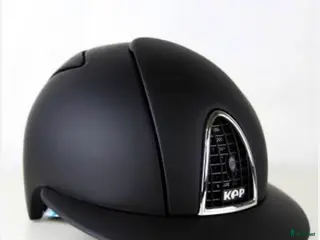 Hjälmar ryttarutrustning till salu: Kep hjälm säljes i Sundsvall - Annons 3