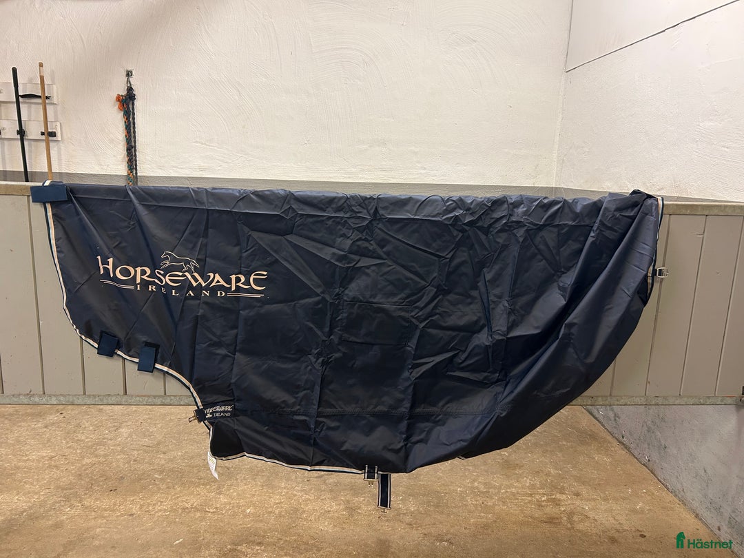 Täcken hästutrustning till salu: Mack in a Sack regntäcke i Malmö - Annons 2
