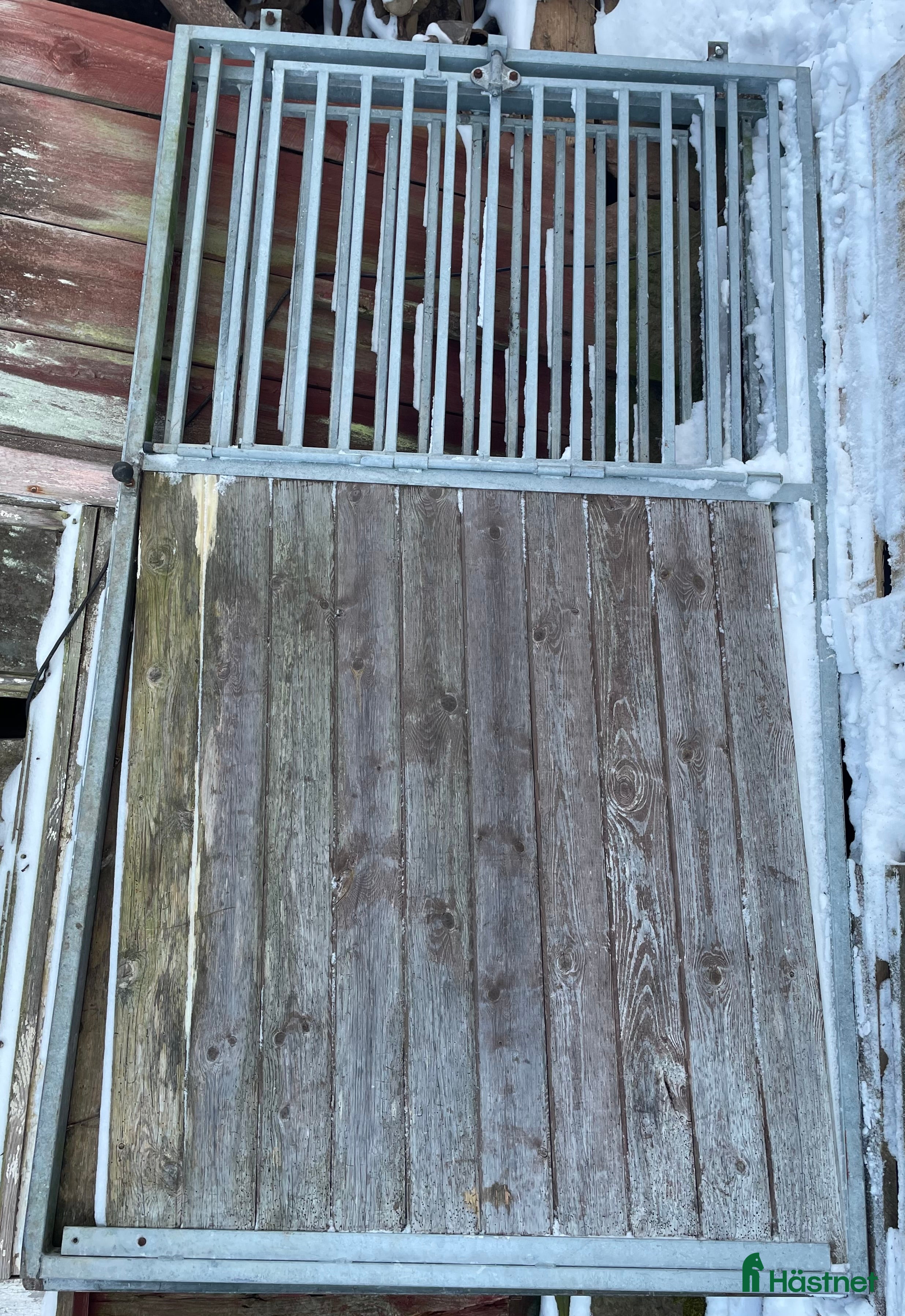 Stallinredning, stängsel & gård övrig utrustning till salu: 2 st boxdörrar säljes  i Värnamo - Annons 13