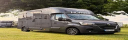 Hästlastbilar  fordon & transport till salu: Hästlastbil - Renault HORSEPARTNER EXCLUSIVE  - Annons 1