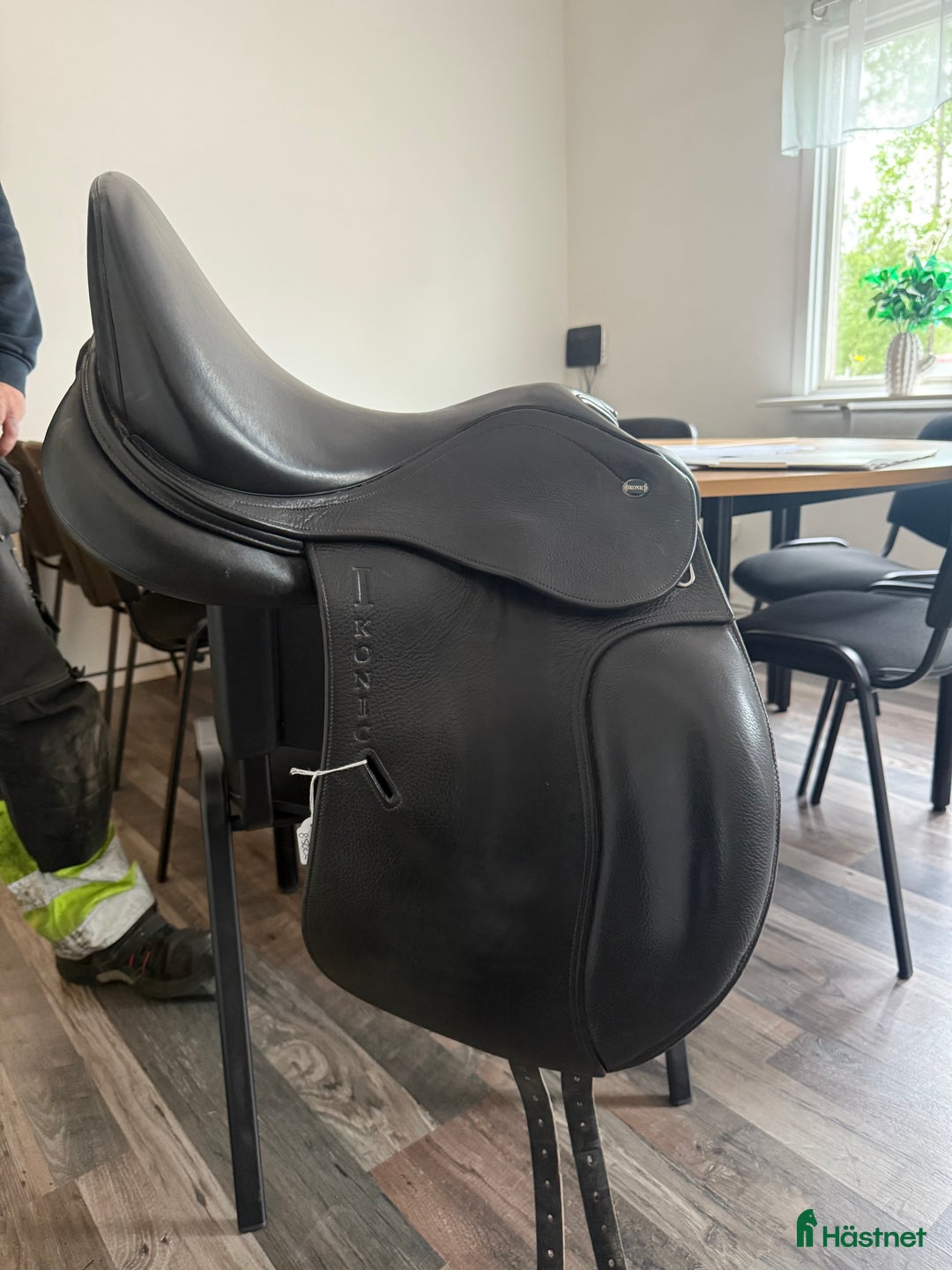 Sadlar hästutrustning till salu: Ikonic dressyrsadel obs sänkt pris  i Filipstad - Annons 2