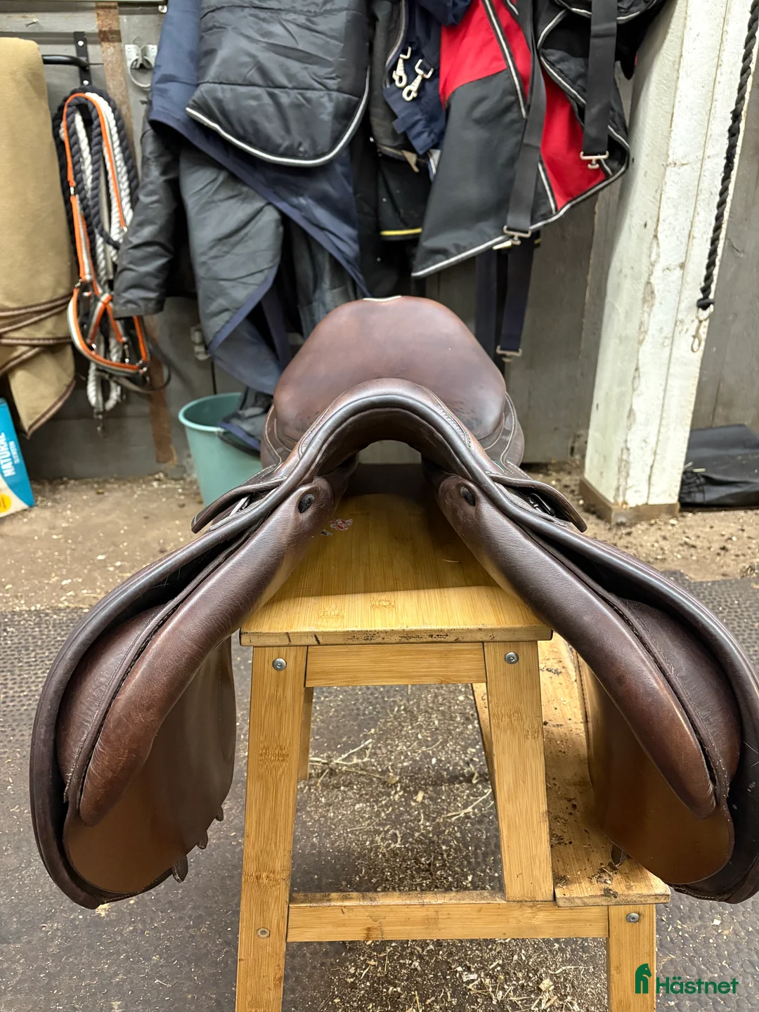 Sadlar hästutrustning till salu: Skön hoppsadel! i Huskvarna - Annons 4