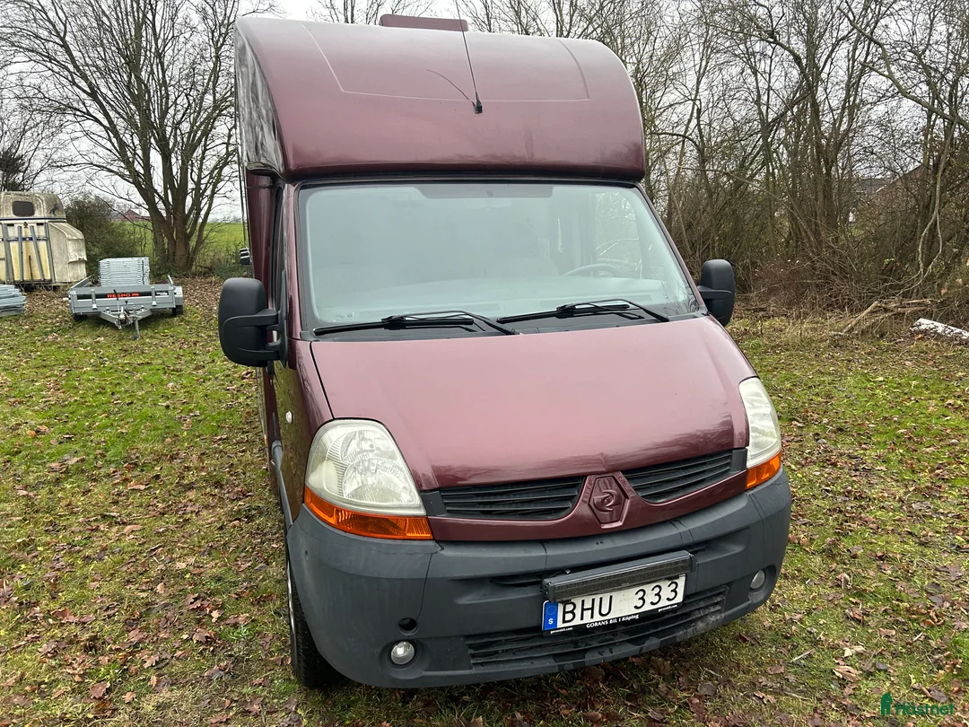 Hästlastbilar  fordon & transport till salu: Paragan 5 sits rejäl och robust  i Teckomatorp - Annons 3