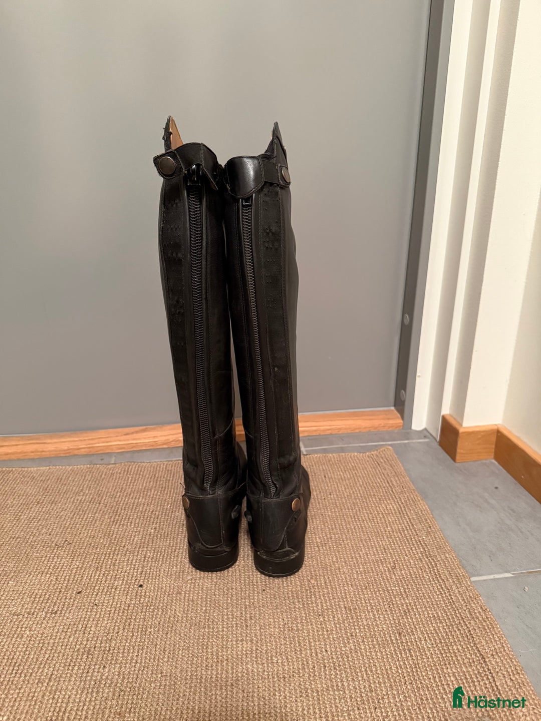 Ridstövlar ryttarutrustning till salu: Ridstövlar CRW panaro i Trollhättan - Annons 3