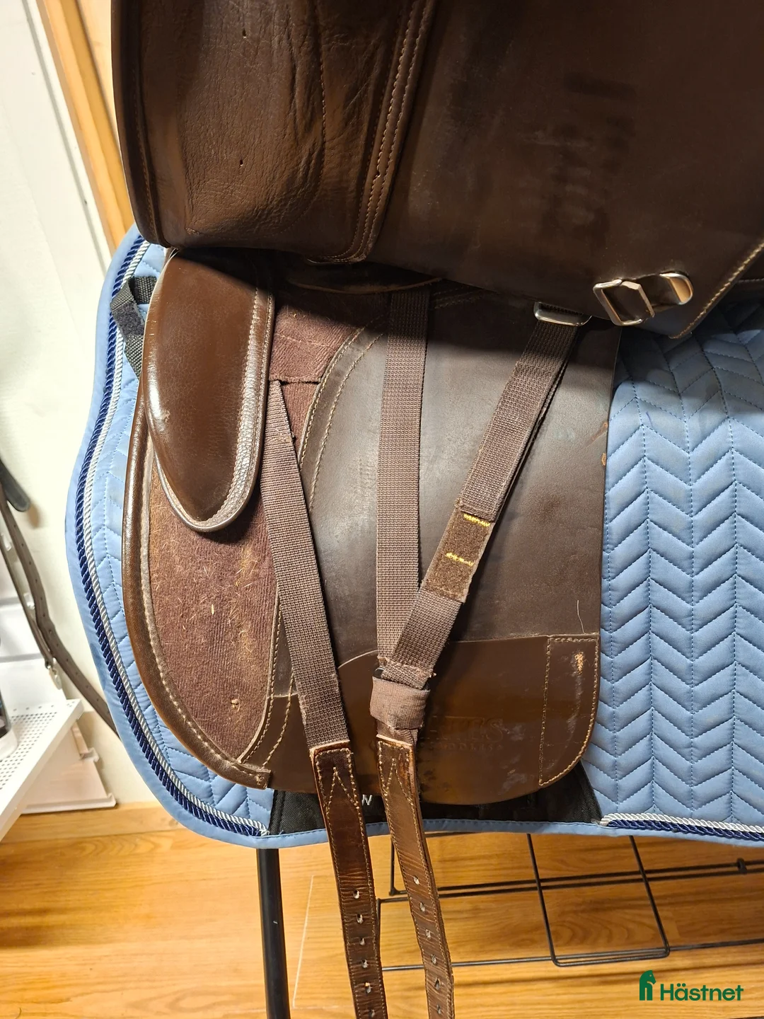 Sadlar hästutrustning till salu: Bates Dressage  - Annons 2