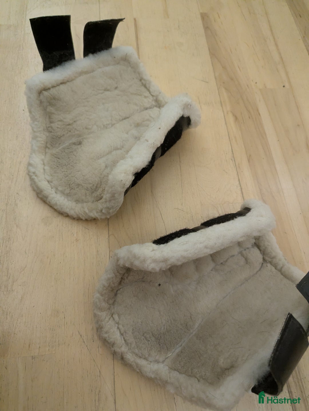 Benskydd hästutrustning till salu: Fluffbenskydd  i Ås - Annons 4