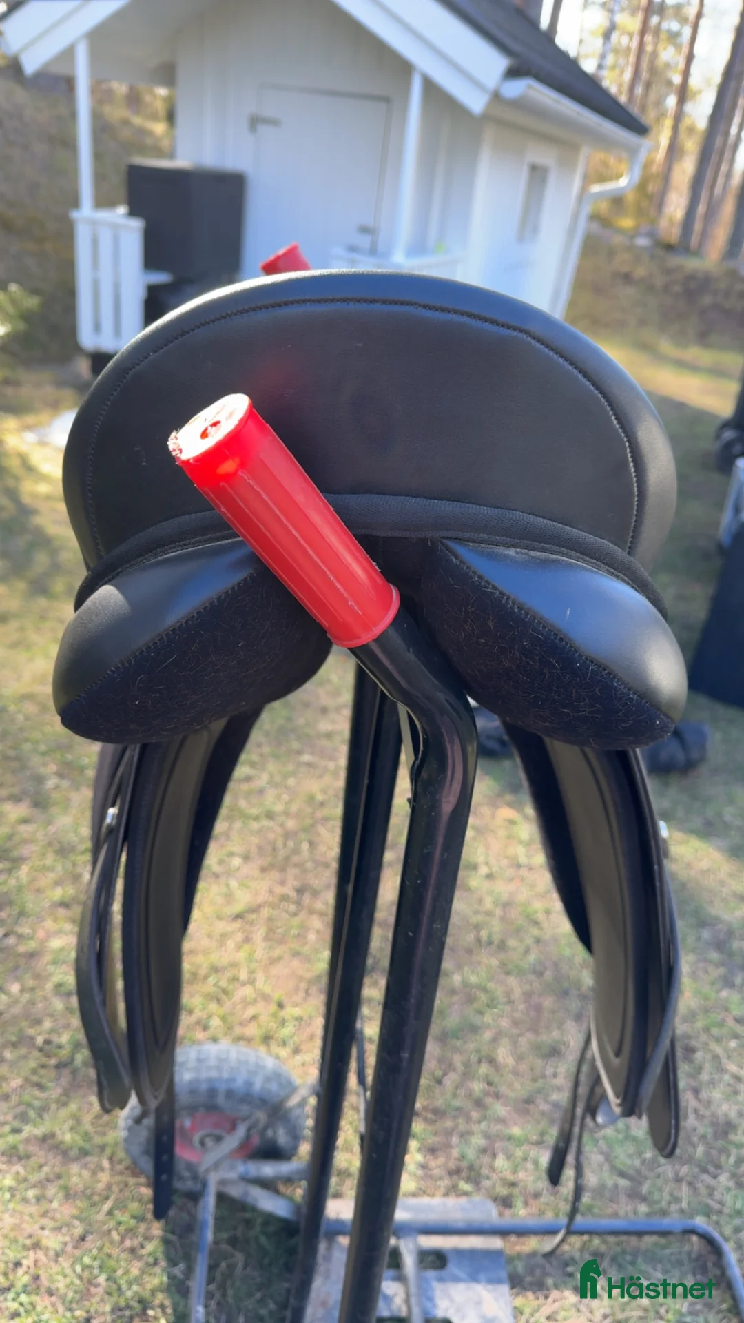 Sadlar hästutrustning till salu: Eric Thomas sadel - Annons 3