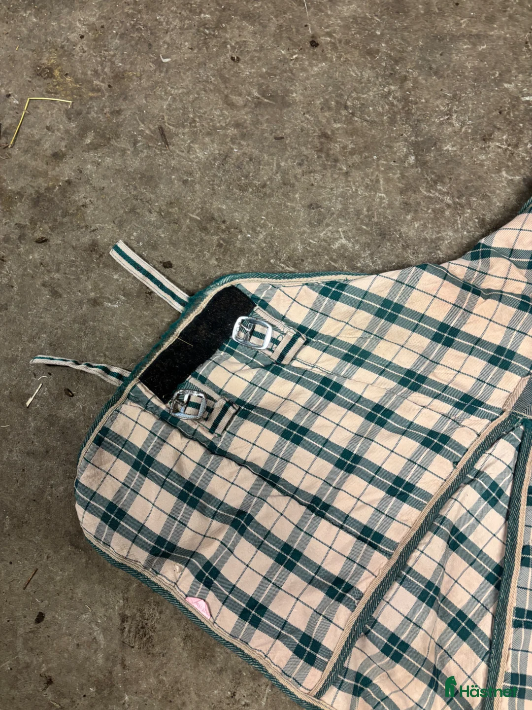 Täcken hästutrustning till salu: Stalltäcke  - Annons 2