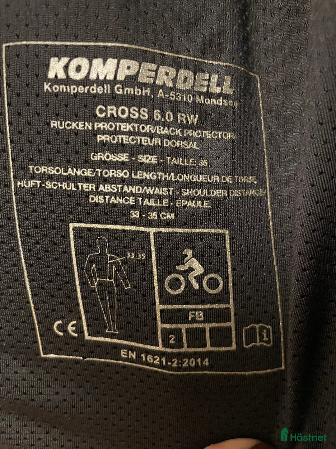 Säkerhetsvästar ryttarutrustning till salu: Komperdell ryggskydd/säkerhetsväst i Sollentuna - Annons 3