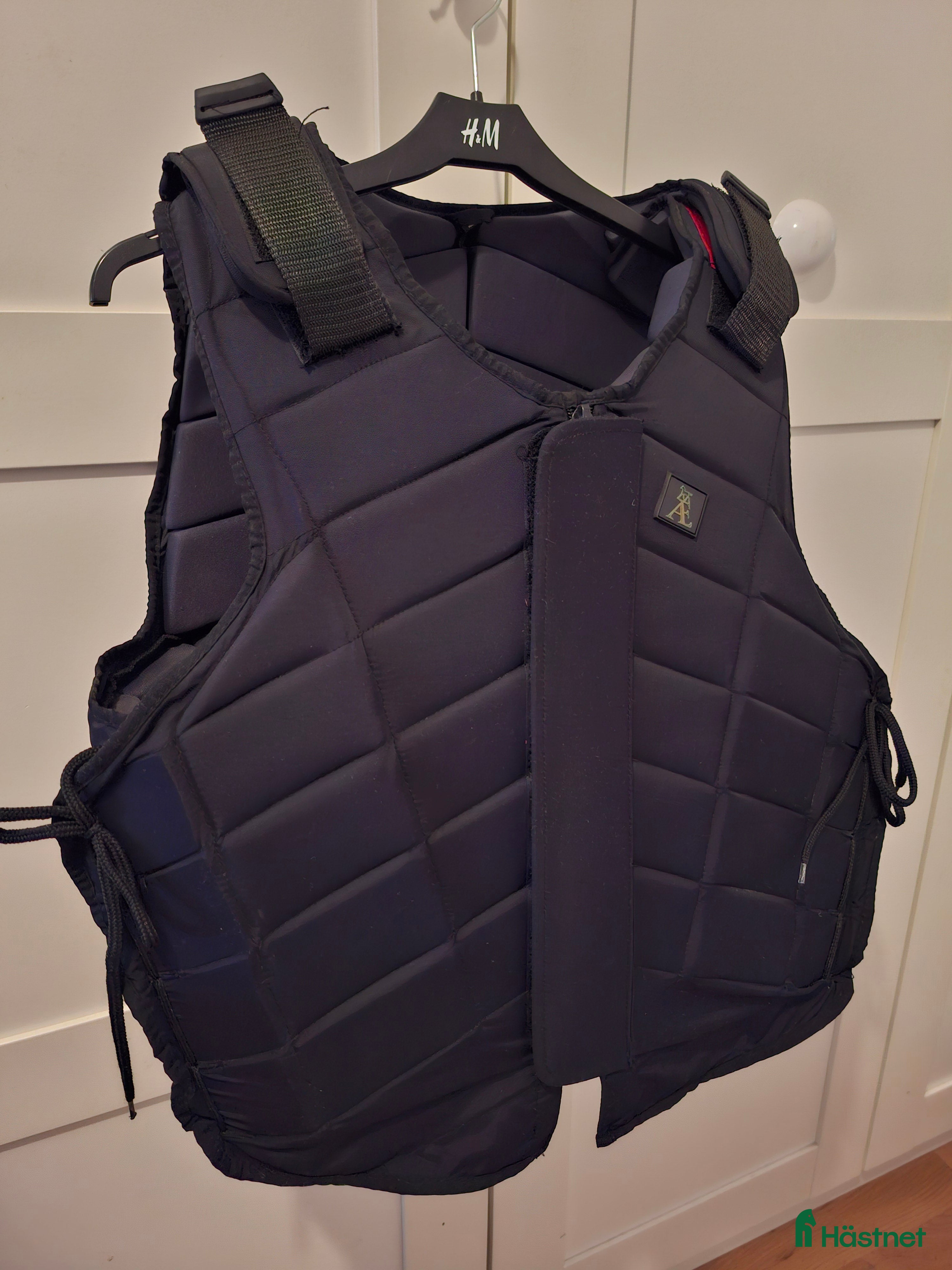 Säkerhetsvästar ryttarutrustning till salu: Säkerhetsväst klass 3 stl. L i Västra Frölunda - Annons 8