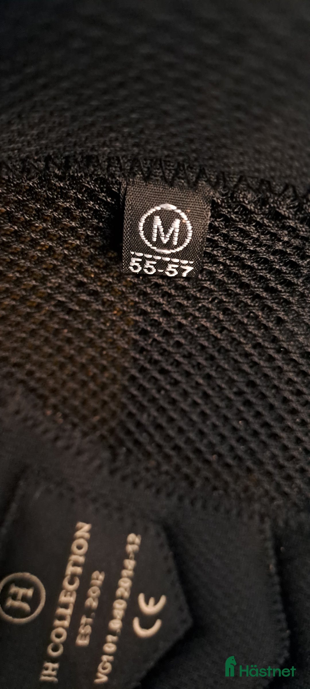 Hjälmar ryttarutrustning till salu: Ny ridhjälm JH collection i Rockneby - Annons 3