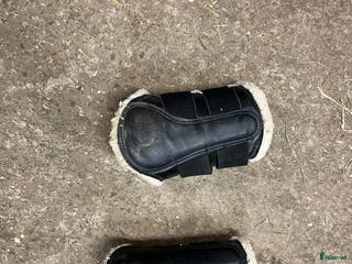 Benskydd hästutrustning Svarta damasker i Landsbro - Annons 12