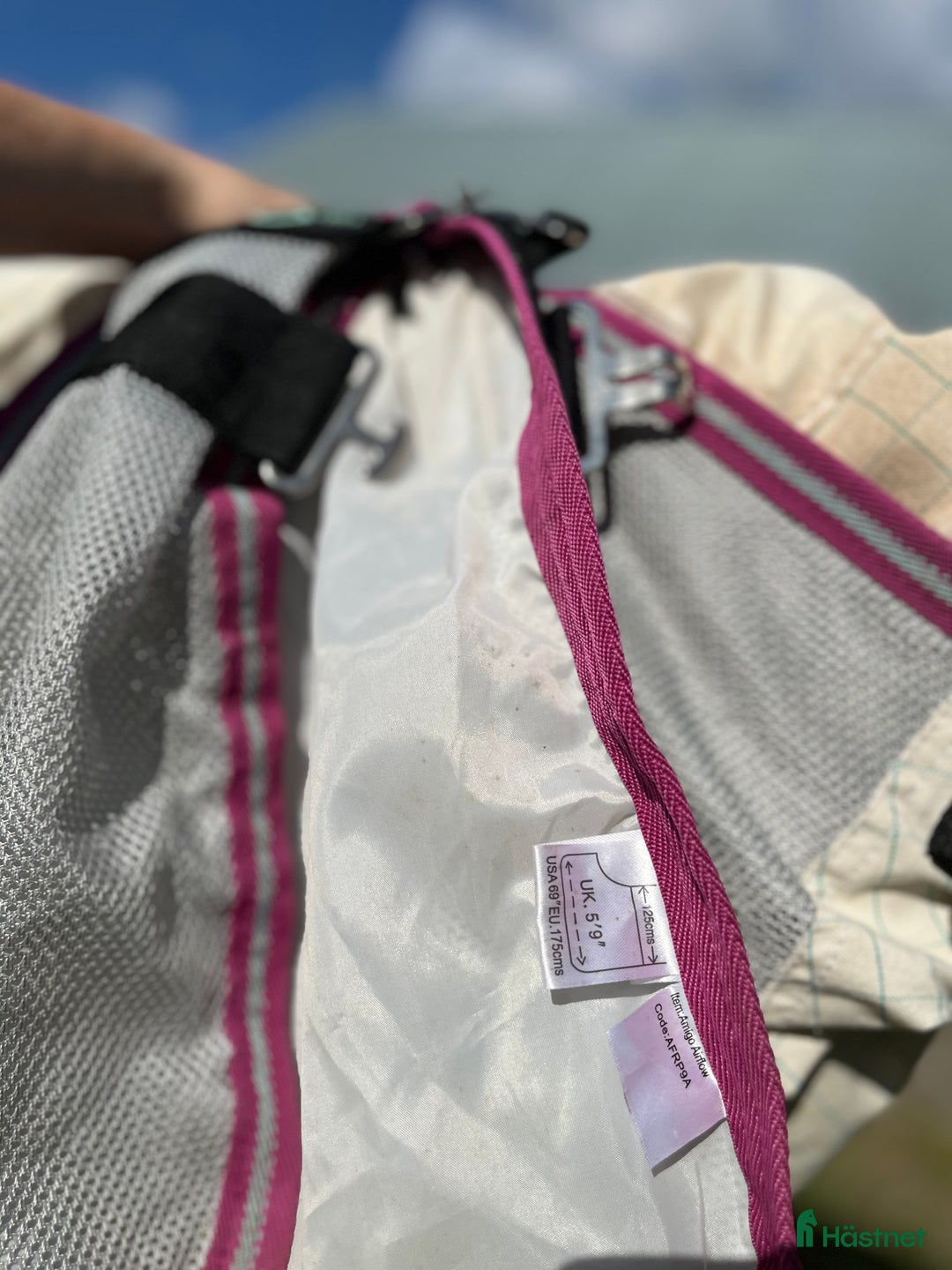 Täcken hästutrustning till salu: Amigo AirFlow 125 Green/Purple i Uppsala - Annons 8