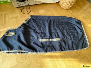 Täcken hästutrustning till salu: Bucas select turnin 135 cm i Kungsängen - Annons 4