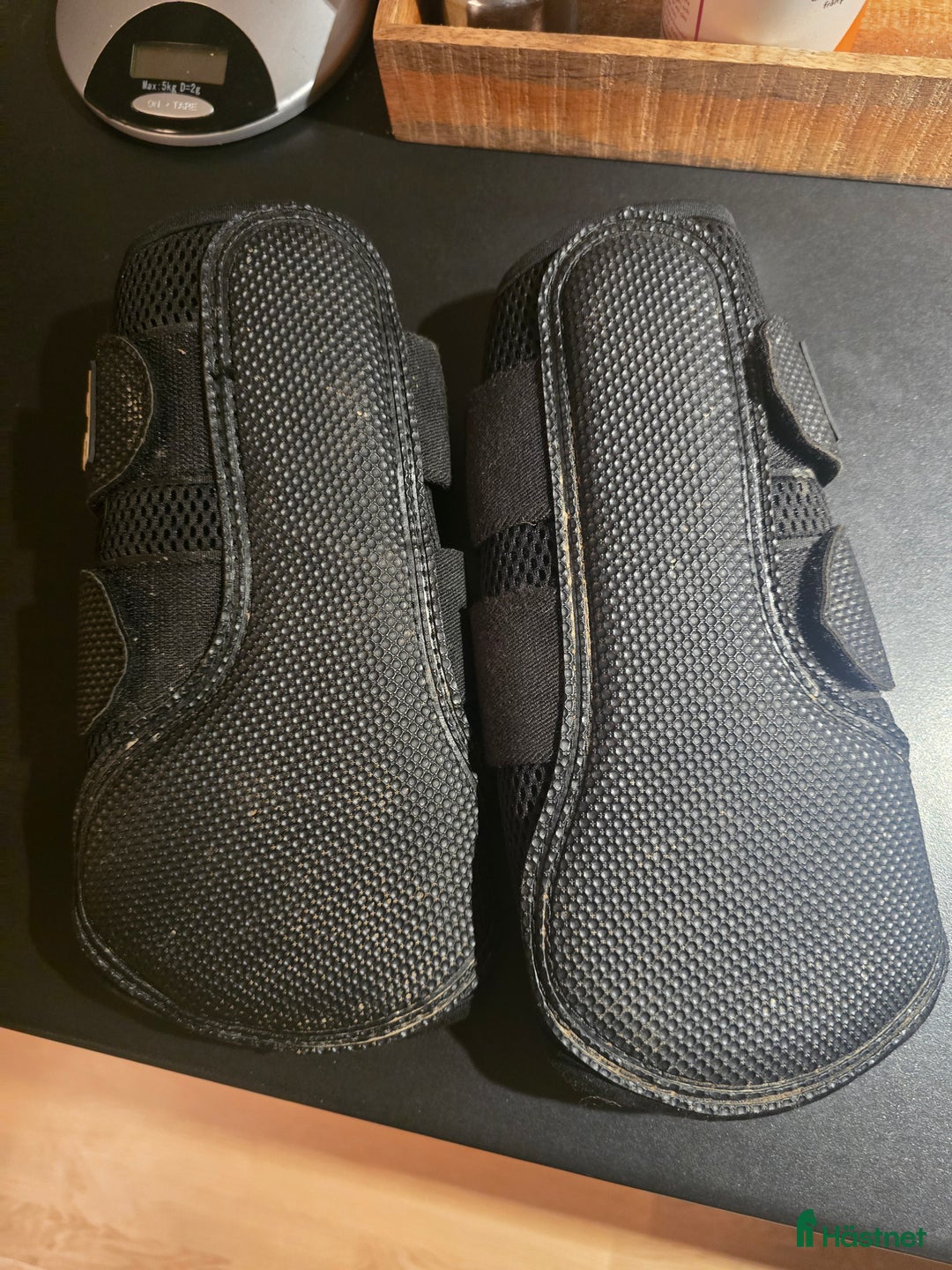 Benskydd hästutrustning till salu: BoT damasker stl M i Gävle - Annons 2