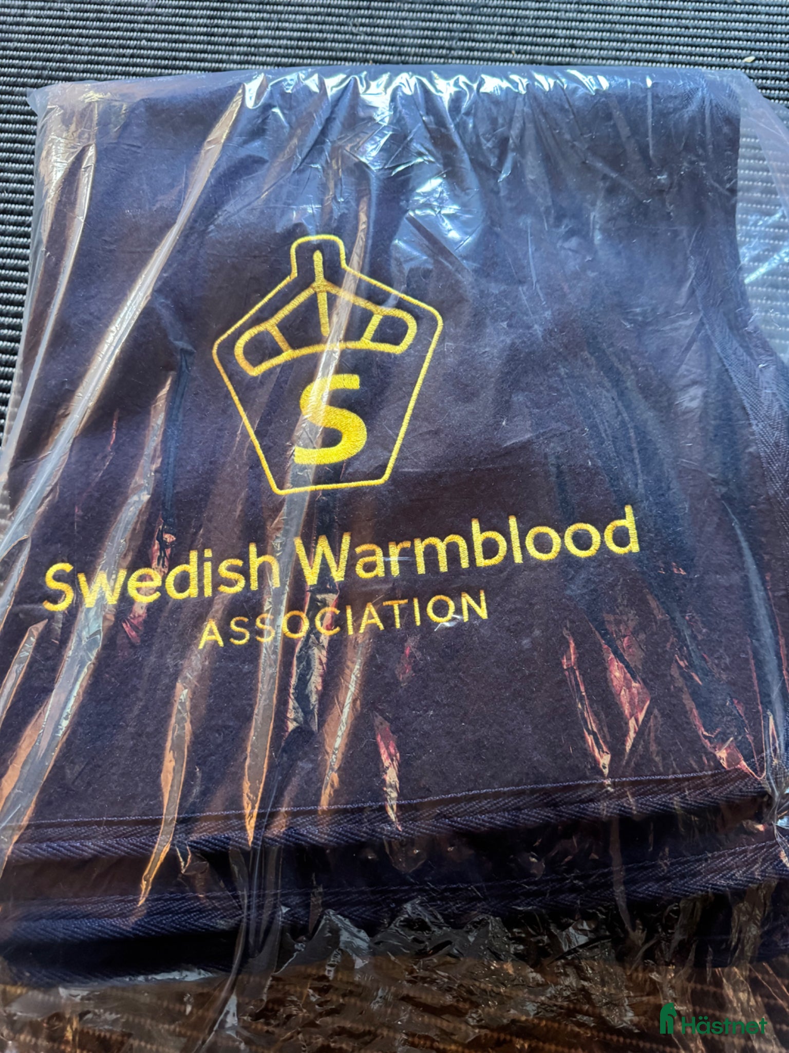 Täcken hästutrustning Helt ny filt från Mias ridsport med swb - Annons 11